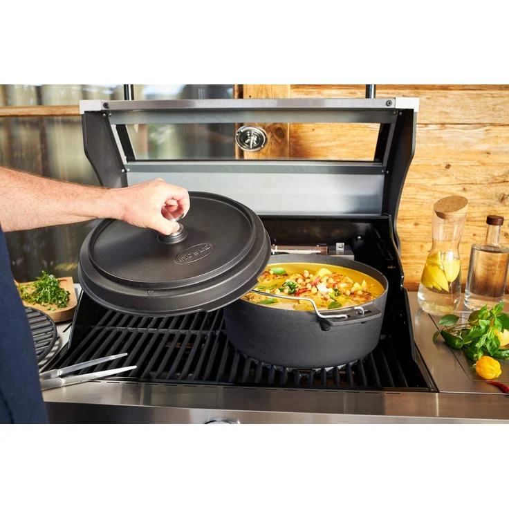 RÖSLE VARIO Dutch Oven, Hochwertiger Dutch Oven aus emailliertem Gusseisen, Deckel als Pfanne einsetzbar, mit Tragebügel, 8,5 l – Bild 5