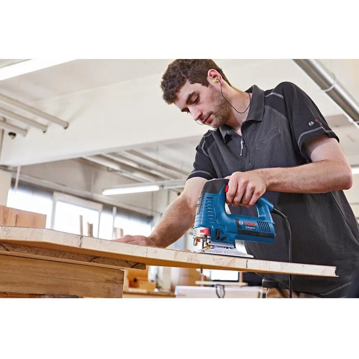Bosch Professional Stichsäge GST 160 B (800 Watt, 160 mm Schnitttiefe in Holz, inkl. Absaug-Set, 1 Spanreißschutz, 3 Sägeblätter, in L-BOXX) – Bild 6