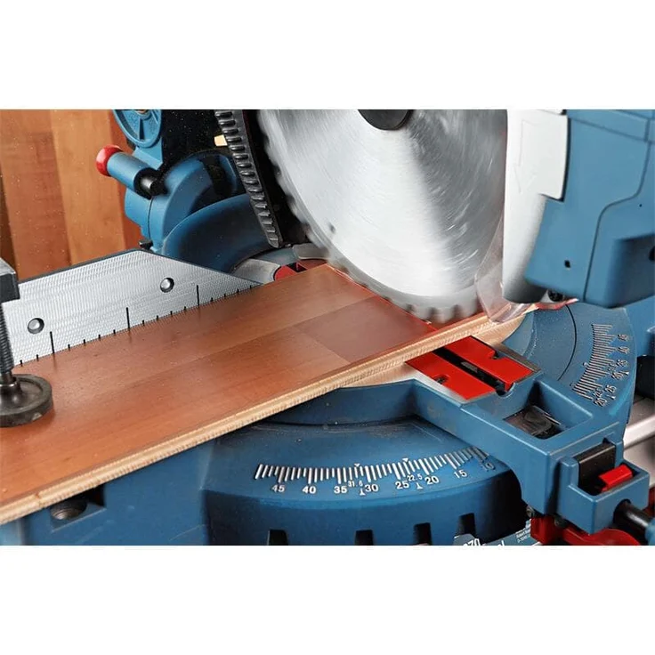 Bosch Professional Kombinationssäge GTM 12 JL (Sägeblatt-: 305 mm , inkl. 1x Kreissägeblatt, Schiebestock, im Karton) – Bild 2