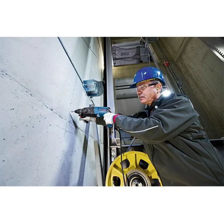 Bosch Professional Bohrhammer GBH 2-26 mit Tiefenanschlag, Zusatzhandgriff, 830 Watt-Motor, 2,7 Joule, SDS-Plus Werkzeugaufnahme, Transportkoffer – Bild 5