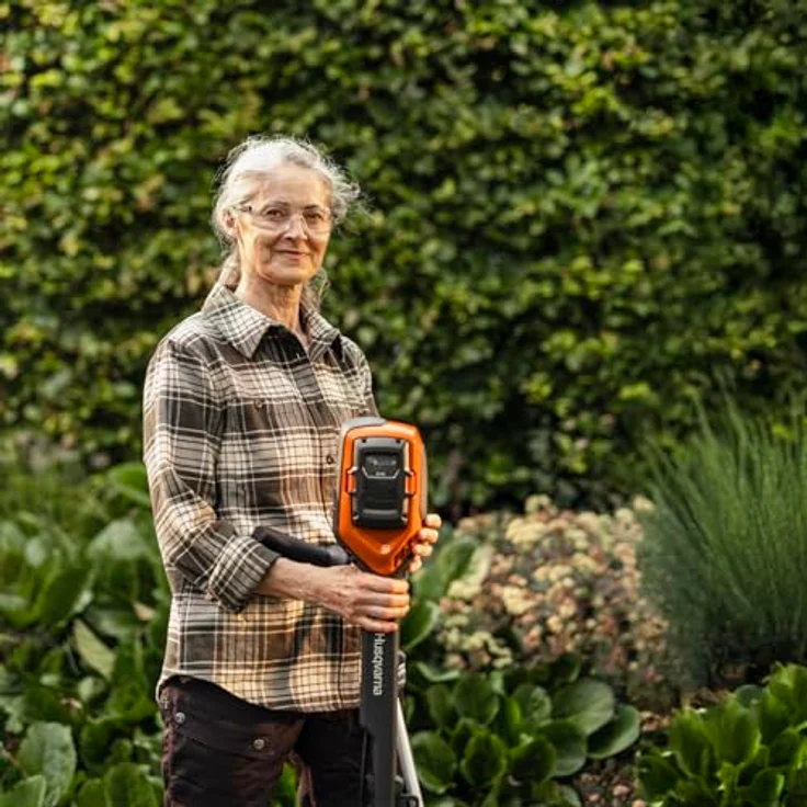 Husqvarna Akku-Rasentrimmer 220iR, 36V bürstenloser Motor, Boost-Modus, 36 cm Schnittbreite, klappbarer Griff – Bild 5