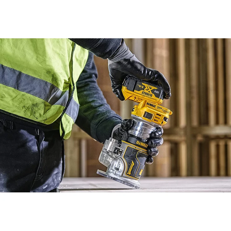 DeWalt Akku-Oberfräse DCW604NT-XJ 18 V, 2 Stück Fräsmodul, Parallelanschlag, Absaugadapter, Grundplatte, TSTAK-Box VI ohne Akku und Ladegerät – Bild 9