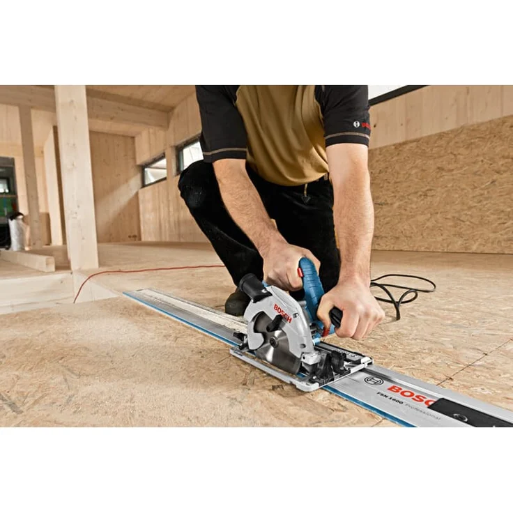 Bosch Professional Handkreissäge GKS 55+ G (1.350 Watt, inkl. 1x Sägeblatt, Innensechskant, Parallelanschlag, Vakuumadapter, im Karton) – Bild 5
