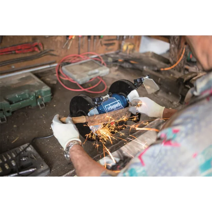 Scheppach 5903110901 Doppelschleifer SM200AL, vielseitiges Schleifgerät mit Schlicht und Schruppscheibe, LED-Arbeitsleuchten, Verstellbarer Funkenschutz, 0,5 PS Motor, 500 W, 230 V – Bild 7