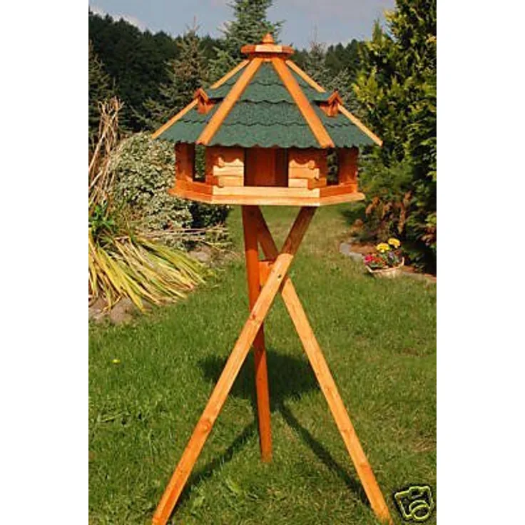 Deko-Shop-Hannusch XXL Vogelhaus, Vogelhäuschen behandelt mit Bitumschindeln und DREI Gauben mit Ständer