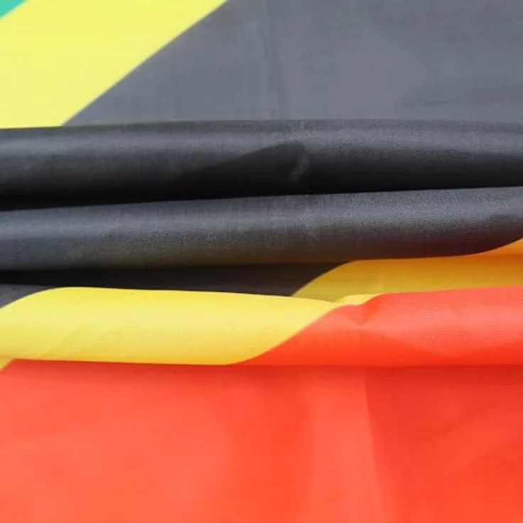 AZ FLAG St. Kitts und Nevis Flagge 150x90 cm aus leichtem Polyester mit Messing-Ösen, verstärkte Ecken und Doppelnaht – Bild 3