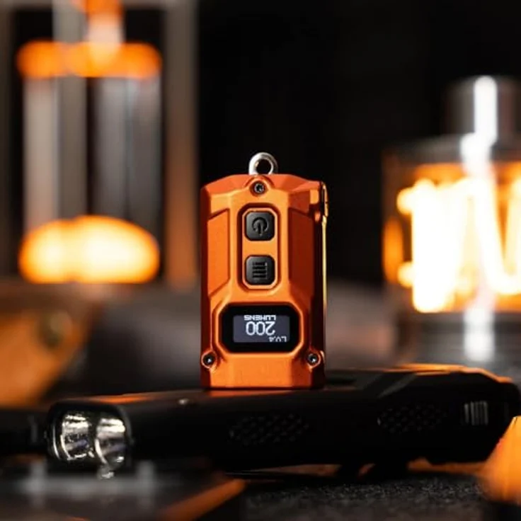 Nitecore Tini 3, kompakte Taschenlampe mit 600 Lumen, OLED-Display und USB-C, orange – Bild 4