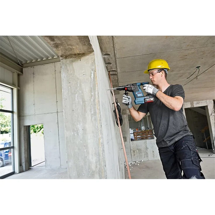 Bosch Professional 18V System Akku Bohrhammer GBH 18V-26 (SDS Plus, Schnellwechselbohrfutter, Schlagenergie: 2,6 Joule, Bohr-Ø max.: Beton-Stahl-Holz 26-13-30 mm, ohne Akkus und Ladegerät, im Karton) – Bild 6