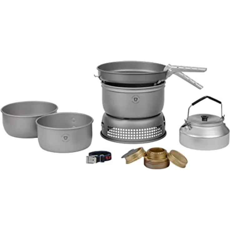 Trangia 25, Campingkocher für 3-4 Personen, Gaskocher mit hartanodisierten Aluminiumtöpfen und -pfanne, leicht und korrosionsbeständig, inkl. Wasserkessel und Windschutz