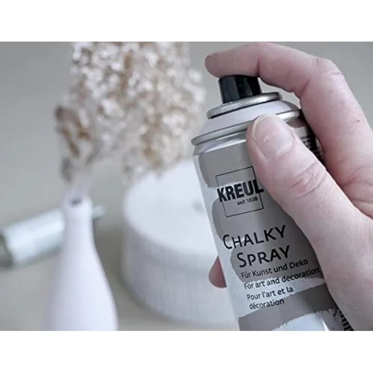 KREUL 76362 - Farbspray, gold 200 ml, klassisch matte Sprühfarbe auf Wasserbasis, hochpigmentiert und wasserfest, styropofest, für Innen und Außen – Bild 2