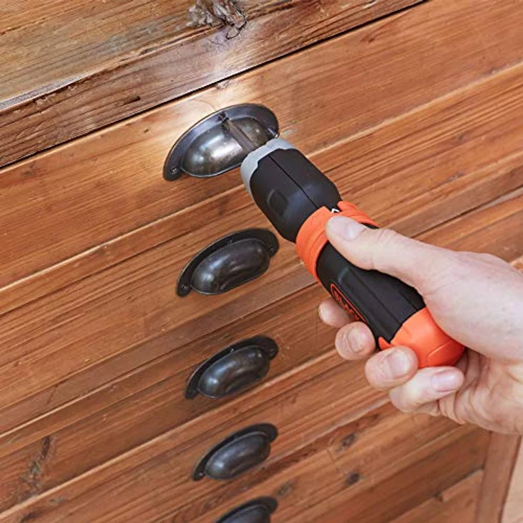 Black+Decker BCF601C-XJ BCF601C Stabschrauber (LED-Arbeitsleuchte, Rechts--Linkslauf + automatische Spindelarretierung, inkl. 5 TLG. Schrauber-Bit Set, 4X Alkaline Batterien + Schaftverlängerung) – Bild 5