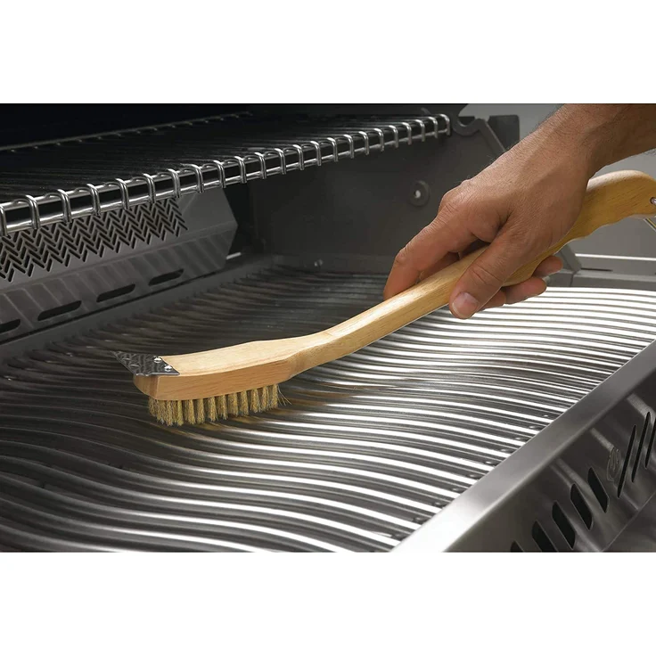 Napoleon Grillbürste aus Holz 45 cm mit Messingborsten und Schaber 62028 silber – Bild 3
