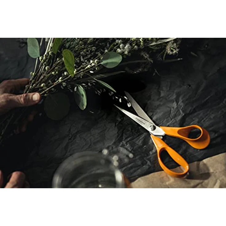 Fiskars Universalschere, Länge 24 cm, Rostfreie Stahl-Klinge-Kunststoff-Griffe, Orange, Classic, S94, 1001538 mittelgroß – Bild 6