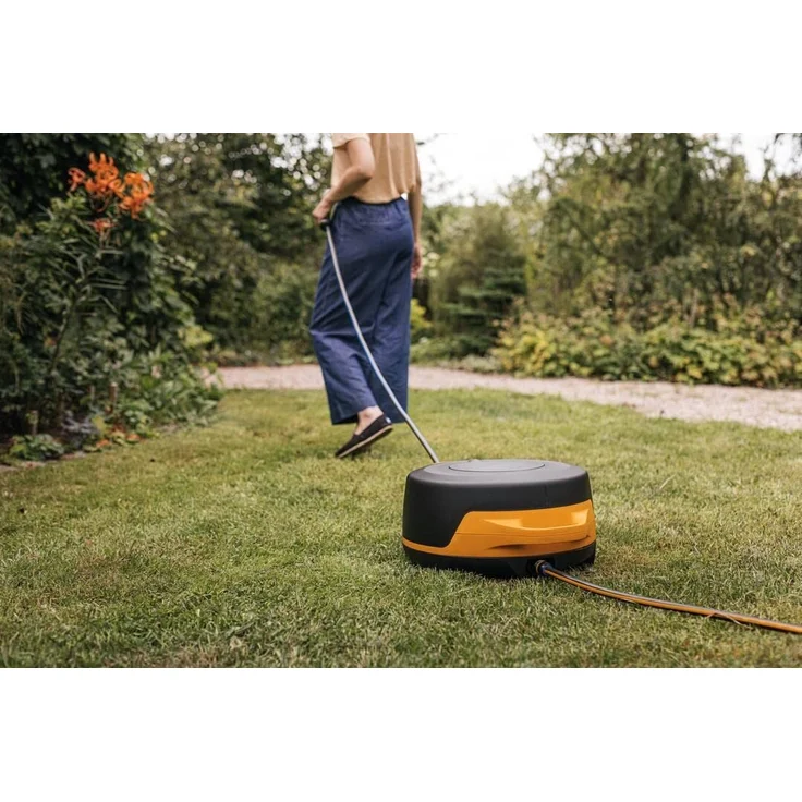 Fiskars Schlauchwagen XL, All-Inclusive-Bewässerungs-Set, 25 m Gesamtreichweite, Automatisches Einziehen, Gartenschlauch 13mm Durchmesser – Bild 7