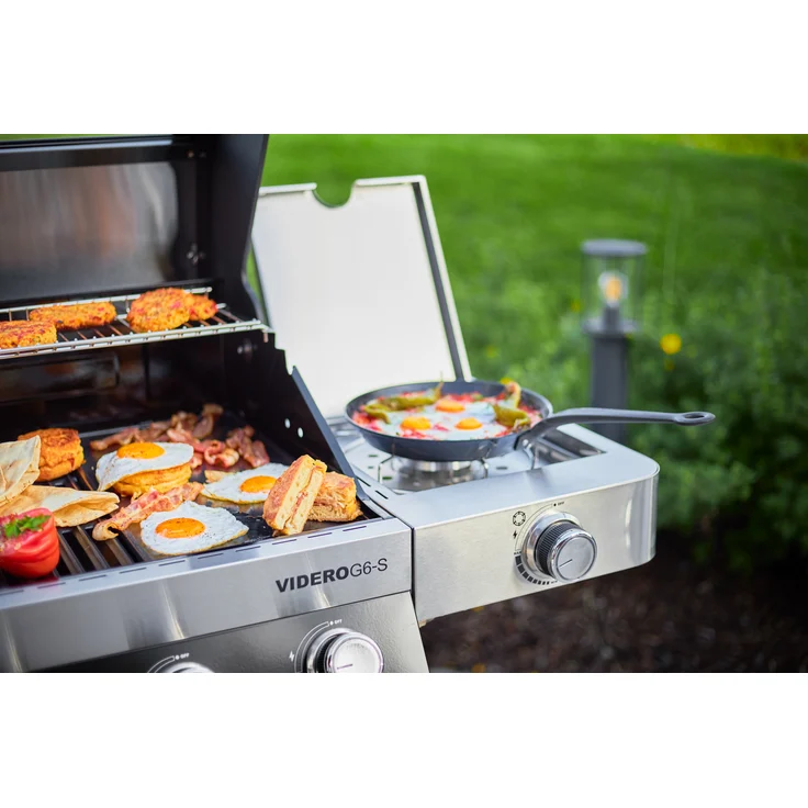 RÖSLE Grillplatte VIDERO, Hochwertige Grillplatte aus Gusseisen für Fleisch und kleine Grillstücke, Grillbranding, Platte beidseitig verwendbar, 45 x 24 cm, für alle VIDERO Modelle ab Modelljahr 2021 – Bild 4
