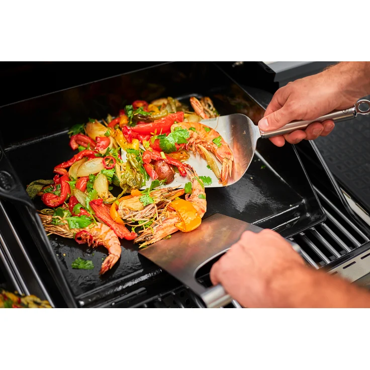 RÖSLE Plancha-Allzweck-Spachtel, Hochwertiger Grillspachtel zum Wenden von Fleisch und Gemüse sowie Reinigen von Grillplatten, Edelstahl 18/10, spülmaschinengeeignet - Preisvergleich – Bild 3