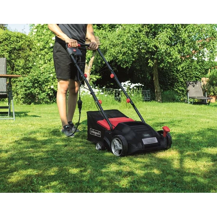 Scheppach Elektro Vertikutierer SC32 1500W Leistung Arbeitsbreite 32cm Fangkorb 30 L 4-fache Höhenverstellung / bis 4mm Vertikutierwalze (16 Messer) und Lüfterwalze (20 Krallen) – Bild 3