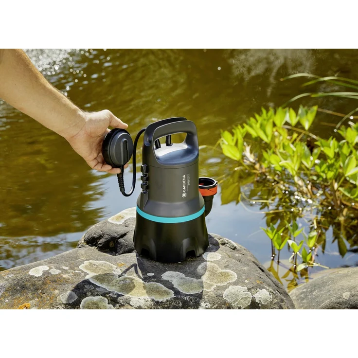 Gardena 09040-61 S 9000 Schmutzwasserpumpe 300 Watt 9.000 l/h Entwässerung max. Förderhöhe 6 m max. Förderdruck 0,6 bar max. Tauchtiefe 7 m max. Wassertemperatur 35 °C IP Schutzart IPX8 Kabellänge 10 m – Bild 2