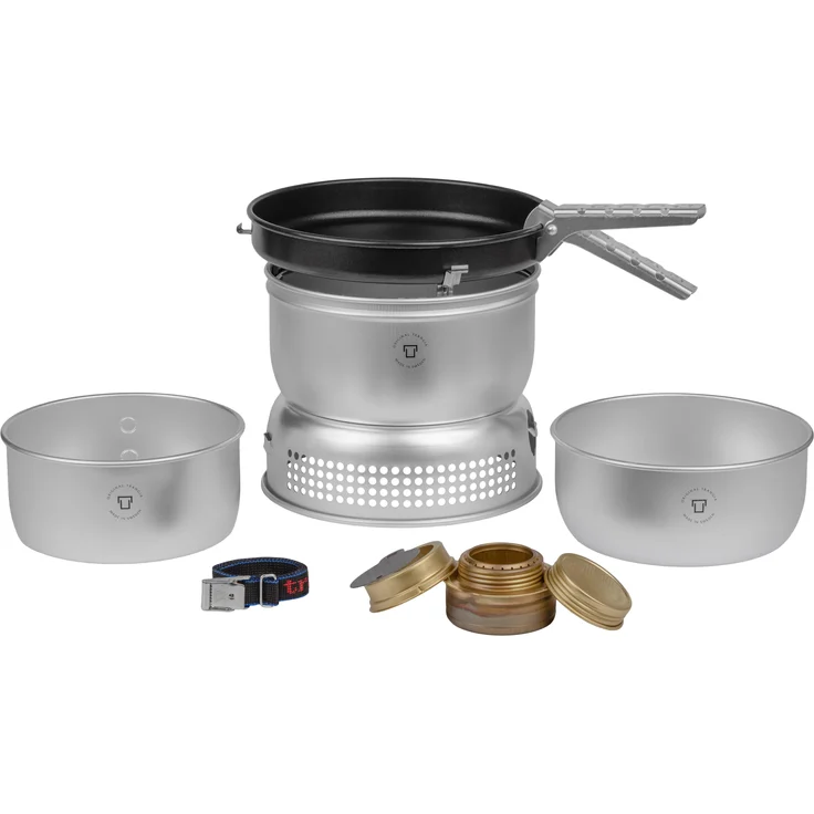 Trangia 25, Gaskocher für 3-4 Personen mit Antihaft-Bratpfanne und leichtem Ultralight-Aluminium