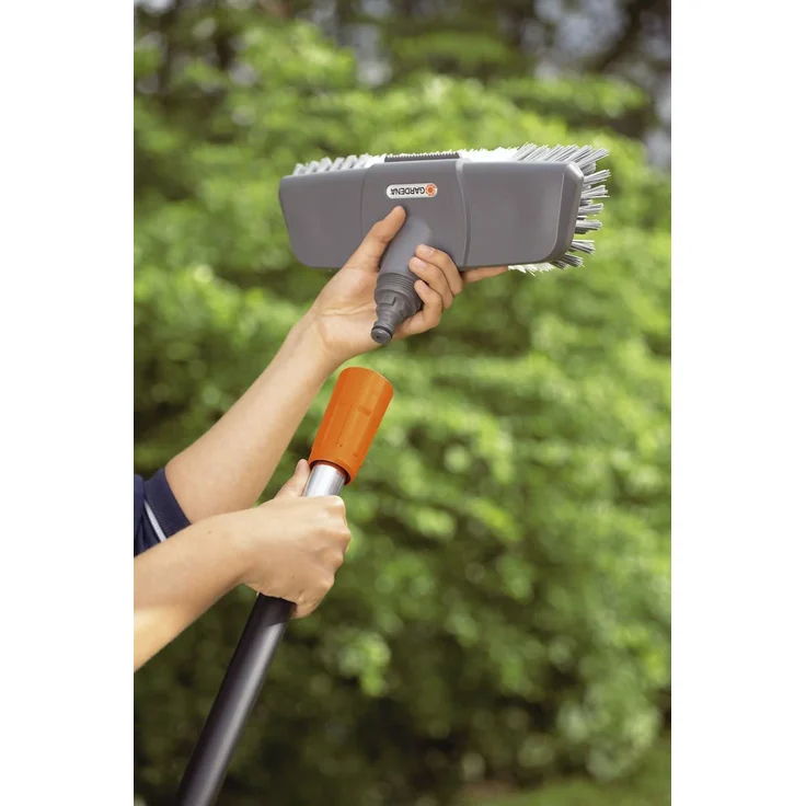 Gardena Cleansystem Komfort Schrubber – Bild 3