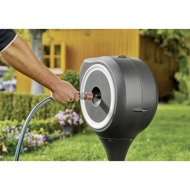 GARDENA Garten-Schlauchbox RollUp M 18616-20, 20 Meter, weiß, stehend, 360° drehbar 18616-20 360° schwenkbar UV-beständig, frostsicher – Bild 4