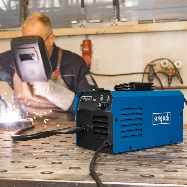 Scheppach Inverter Schweißgerät WSE3500 + Zubehör - 230V Fülldraht-Schweißer | 0,6 – 0,9mm | Inverter Technologie | Stromstärke einstellbar bis 90A | +2 m MIG-Schlauchpaket & 3 Spulen Schweißdraht – Bild 3