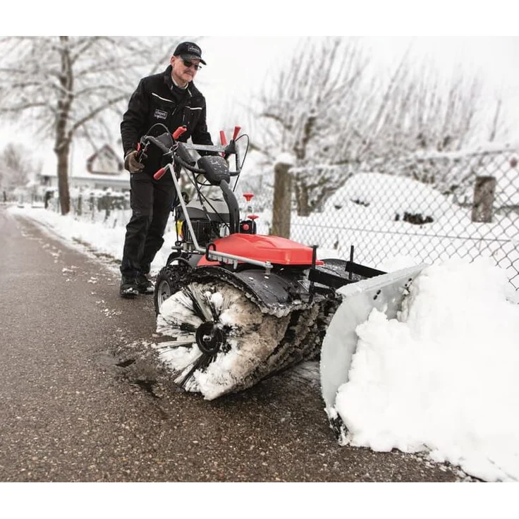 Scheppach Benzin Kehrmaschine E-Start SC2200PE 6,5 PS, Kehrbreite 100cm, 70L Box, Schneefräse, 3 Vorwärts und 1 Rückwärtsgang, inkl. Auffangbehälter und Schneeschild, Schneeschieber, Schneeräumer – Bild 3