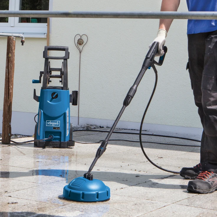 Scheppach Hochdruckreiniger HCE2200 mit 8-TLG. Zubehör | 10m Schlauchrolle | 165bar | 230V 2200W | max. Fördermenge: 468 l/h | langlebige Aluminium Pumpe | Ansaugfunktion & Reinigungsmitteltank  – Bild 5