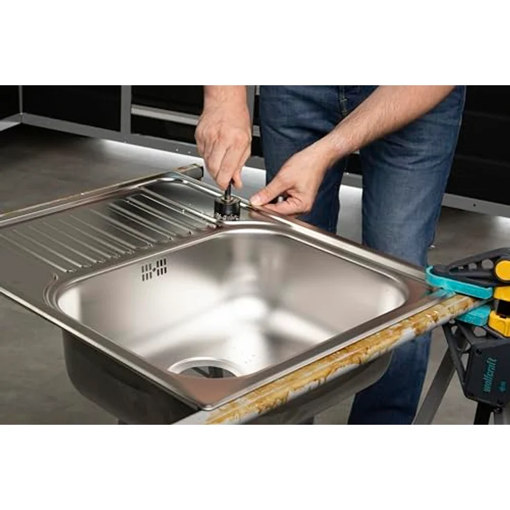 wolfcraft 3753000 Lochschneider für Wasserhähne Ø 32 mm, exaktes Ausstanzen für Edelstahl und Blech bis 1 mm – Bild 2