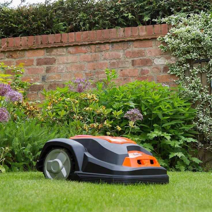 Yard Force Mähroboter SA900B, bis 900 m² Rasenfläche, 18 cm Schnittbreite, 20 - 60 mm Schnitthöhe, mit Regensensor – Bild 3