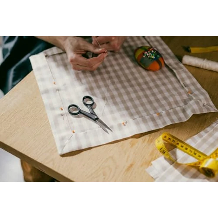 Fiskars ReNew Handarbeitsschere, 12,4 cm, Recycelter Edelstahl/Recycelter Kunststoff, Micro-Tip-Spitzen, Schwarz – Bild 4