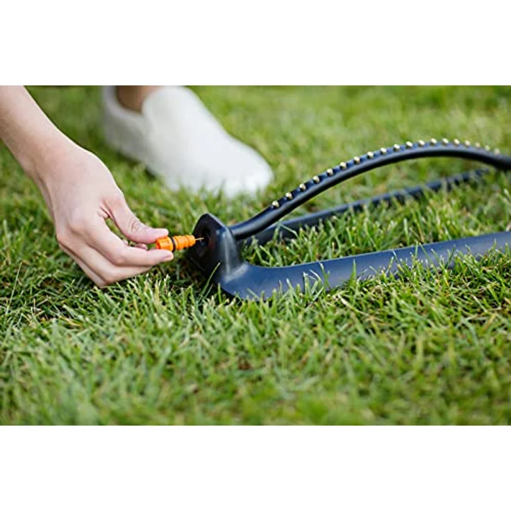 Fiskars Oszillierender Sprinkler Schwingender Wassersprinkler Viereckregner max. 300 m² max. 17 m Weite – Bild 8