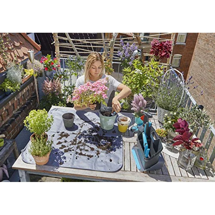 Gardena City Gardening Pflanzmatte S: Arbeitsunterlage für Pflanzarbeiten/Umtopfarbeiten, wasserabweisendes Textilgewebe, 80 x 80 cm (505-20) – Bild 3