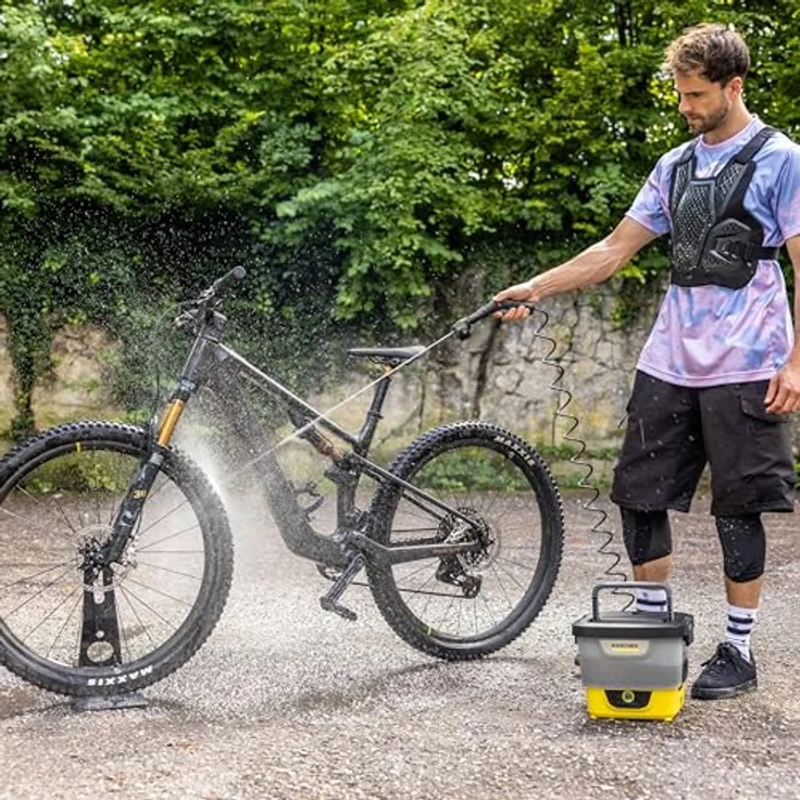 Kärcher Mobile Outdoor Cleaner OC 4 + Adventure Kit, Akku-Druckreiniger mit 8 Liter Wassertank, inkl. Zubehörtasche – Bild 5