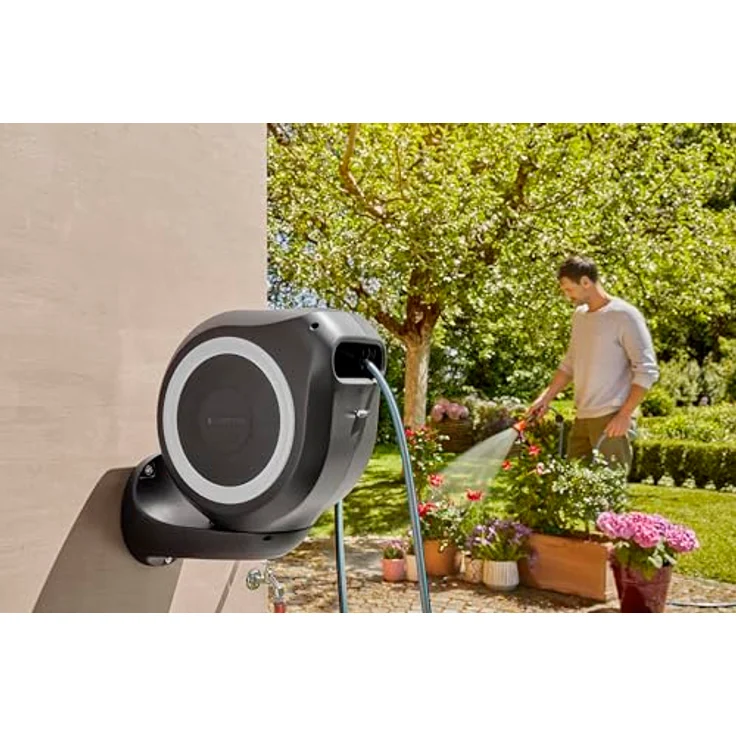 Gardena Wand-Schlauchbox RollUp M, 20 m mit schwenkbarer Schlauchtrommel, Wandhalterung, Spritze und Systemteilen, frostsicher – Bild 3