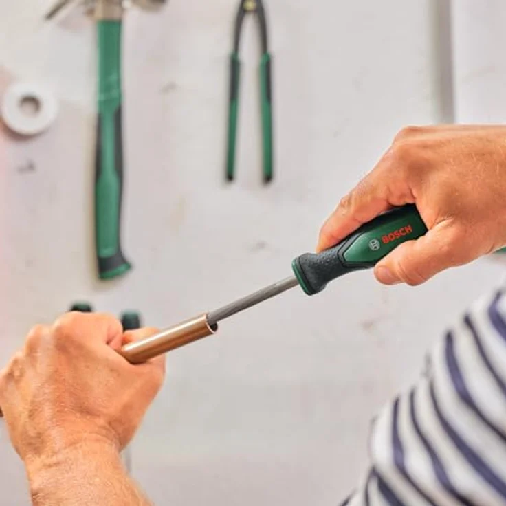 Bosch Feilen Set 5-teilig (Robustes Metallfeilen Set aus hartem Kohlenstoffstahl; Ergonomischer Softgrip; Schaftlänge 200mm; Mittlerer Hieb 2) – Bild 3