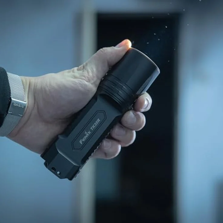 Fenix TK35R Wiederaufladbare Outdoor- und Sicherheits-Taschenlampe, 5800 Lumen, 610 m Reichweite, IP68, FlexiSensa-Endschalter, 2-stufige UV-Beleuchtung – Bild 5