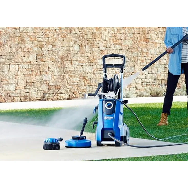 Nilfisk E 145 bar Hochdruckreiniger mit Induktionsmotor inkl. Patio Cleaner Flächenreiniger und rotierende Bürste – Bild 5