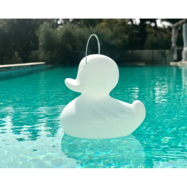 smart and green DUCK-DUCK Lamp (XL) Weiß, kabellose Akku-LED Pool-Lampe mit IPX68 Schutzklasse, schwimmfähig und mit Fernbedienung