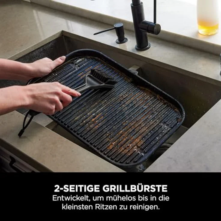 Ninja Woodfire Grill-Reinigungsbürste, mit abgewinkelten Drahtborsten & Aufhängeöse, offizielles Zubehör, kompatibel mit dem Ninja Woodfire BBQ Grill OG701/OG850/OG901, Schwarz XSKOGXLCNBSEU – Bild 4