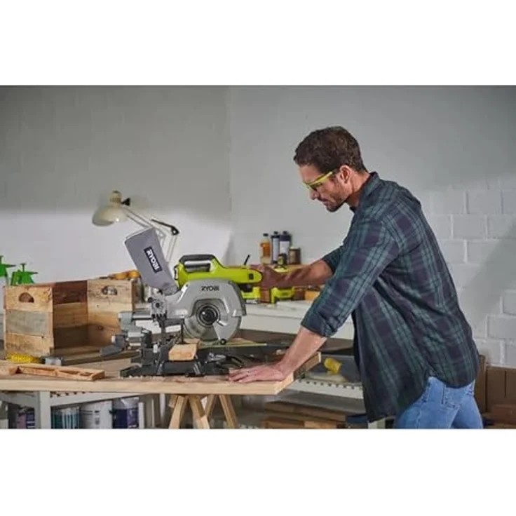 Ryobi R18MS216-0 Akku Kapp--Gehrungssäge 18V R18MS216-0, Kappsäge mit Zugfunktion, stufenloser Gehrungswinkel, Neigungswinkel 0° - 45°, Tischplatte aus Aluminium-Druckguss, GipZone, One+ – Bild 2