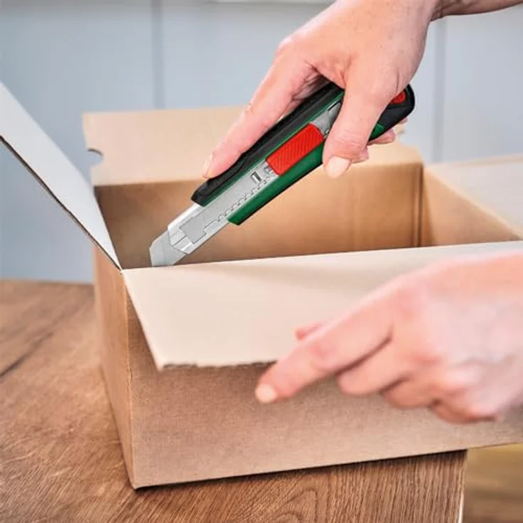 Bosch Home & Garden Cuttermesser 1600A032V8, ergonomisches Teppichmesser mit automatischer Klingenarretierung und Ersatzklingenkarteusche – Bild 2
