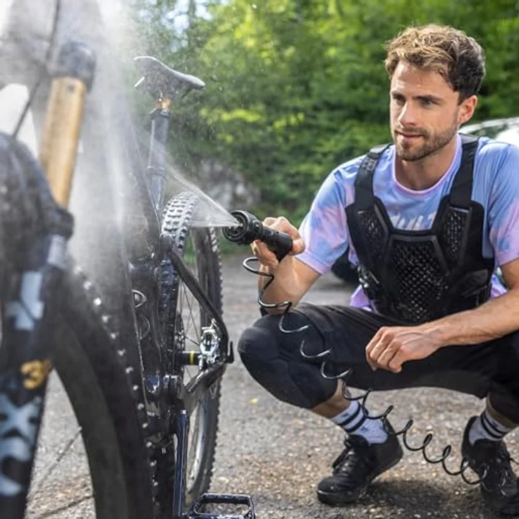 Kärcher Mobile Outdoor Cleaner OC 4 + Adventure Kit, Akku-Druckreiniger mit 8 Liter Wassertank, inkl. Zubehörtasche – Bild 9