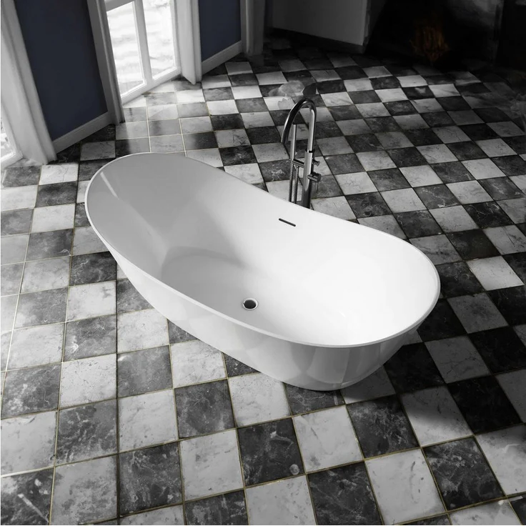 Bernstein Badewanne SIENA 2.0, oval freistehende Acryl-Badewanne in Weiß, 170 x 80 x 68 cm, doppelwandig mit effizienter Wärmeisolierung