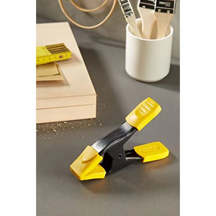 Stanley 9-83-080 Federzwinge Metall (50 mm Spannweite, 198 g, stabiles Metallprofil für Stärke  Haltbarkeit, Schutzkappem zum Schutz vor Kratzern und Beschädigungen), Yellow-Black – Bild 9