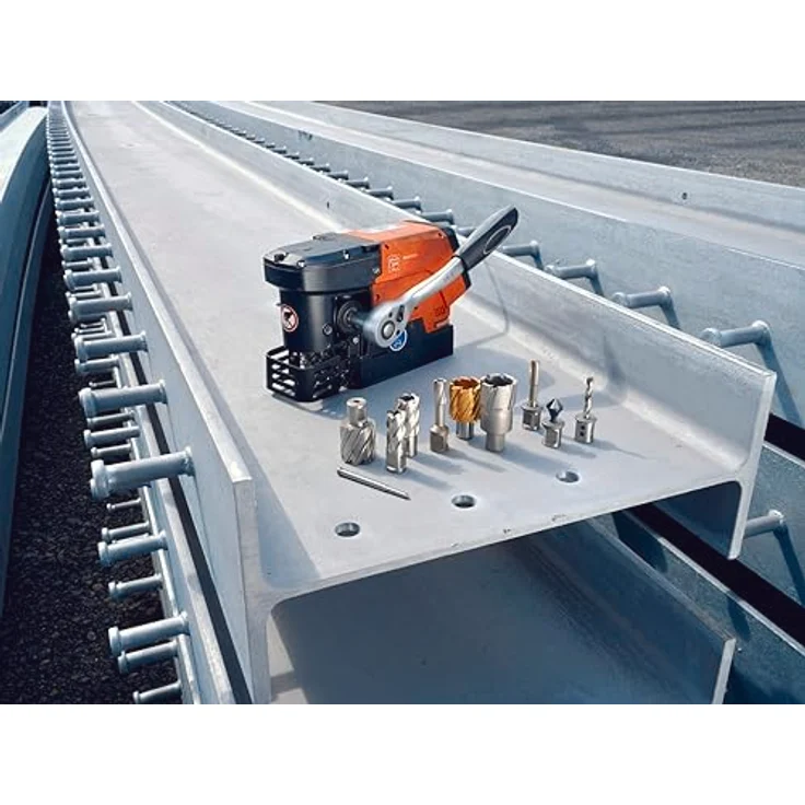 Fein Compact Magnet Kernbohrmaschine KBC Magforce (kompakte Bauform, 1200 Watt, Leerlaufdrehzahl 130 - 660 1/min, Kernbohrgerät inkl. Zubehör) 72732362000 – Bild 3