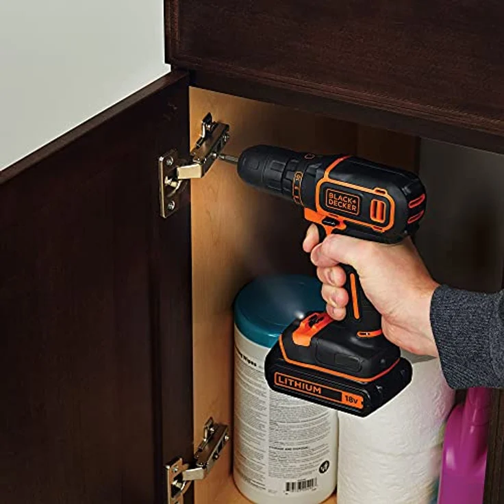 Black+Decker Akku-Bohrschrauber (18V, Li-Ion Schiebe-Akku, 1 Doppelbit, 400 mA Ladegerät im Koffer, LED-Arbeitsleuchte, Planetengetriebe, Softgriff) BDCDC18K – Bild 5