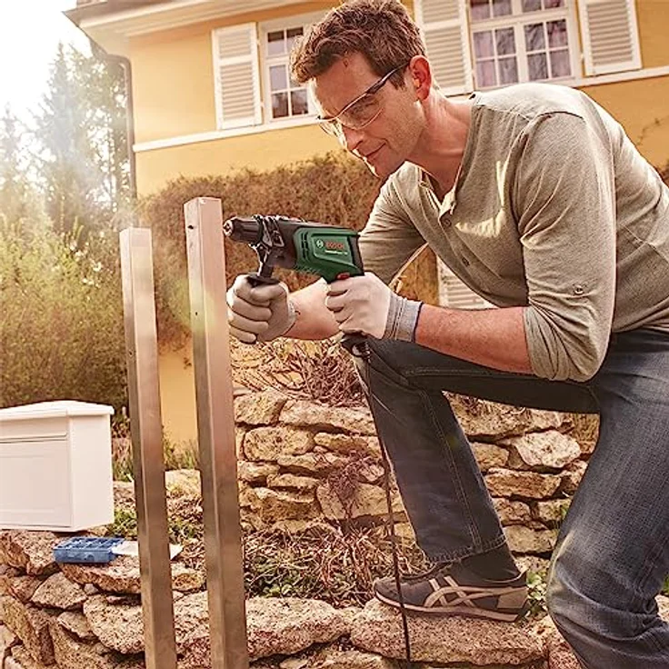 Bosch Schlagbohrmaschine UniversalImpact 730, Präzisionsbohren in Mauerwerk, Holz und Stahl, 730-Watt-Motor, im Koffer – Bild 2