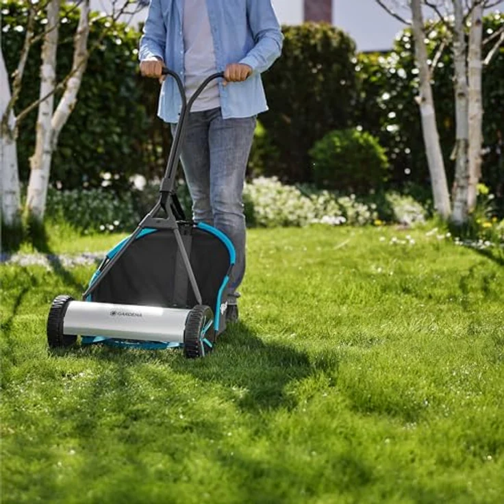 Gardena Spindelmäher Plus 400, Hand-Rasenmäher mit Fangkorb und präzisen Messern für perfekten englischen Rasenlook, geeignet für Rasenflächen bis 250 m² – Bild 4