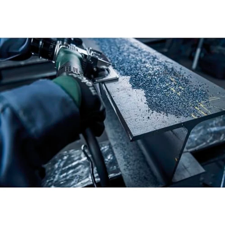 Metabo Metall-Kantenfräse KFMV 17-15 F, präzise Fasenhöhen bis 15 mm, Vario-Tacho-Constamatic, werkzeuglose Frästiefeneinstellung – Bild 2